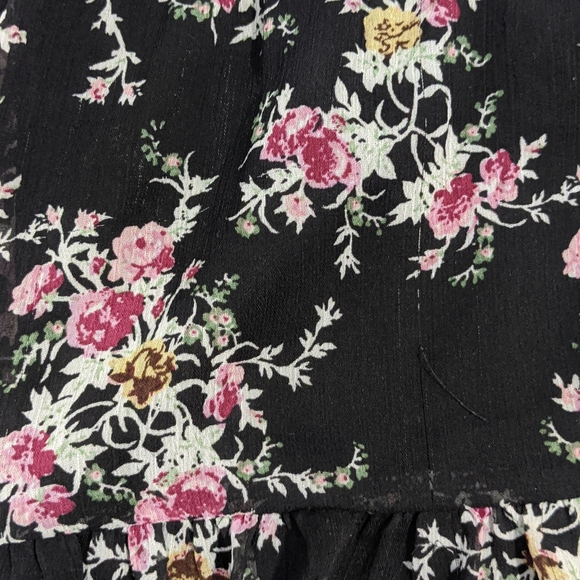 Floral miniskirt - Picture 3 of 3